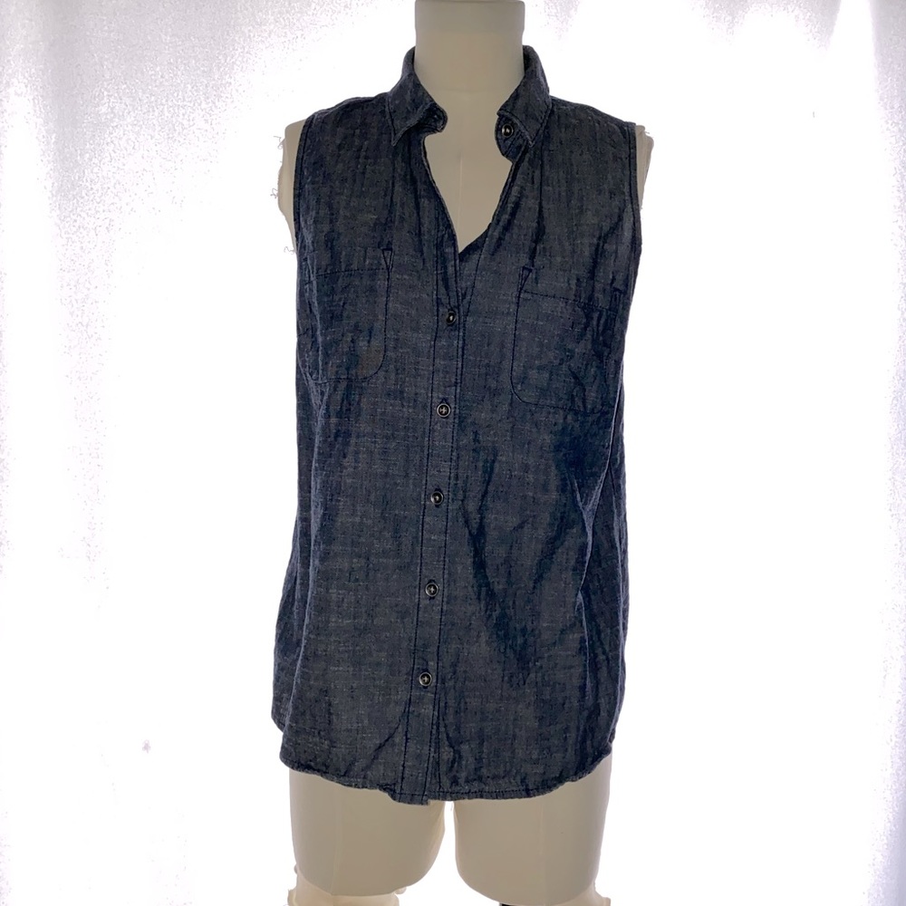Old Navy - blue button-down sleeveless collared blouse